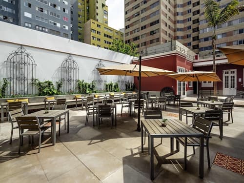 Mercure Ariosto Lima, Exterior