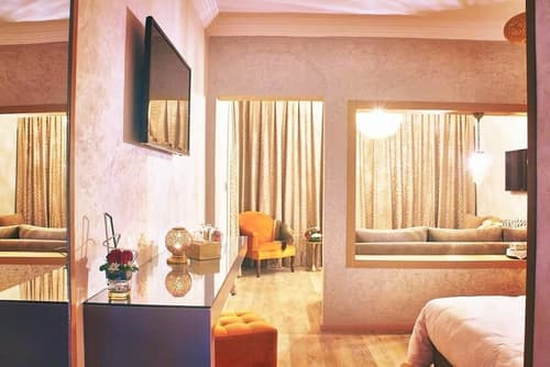 Mabrouk Hotel And Suites, Room