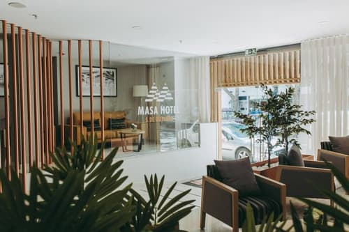 Masa Hotel 5 de Outubro, Interior entrance