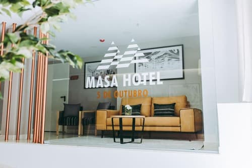 Masa Hotel 5 de Outubro, Interior entrance