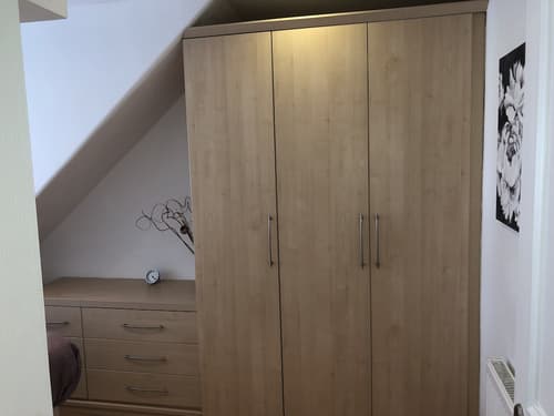 Chapel Apartments, Room