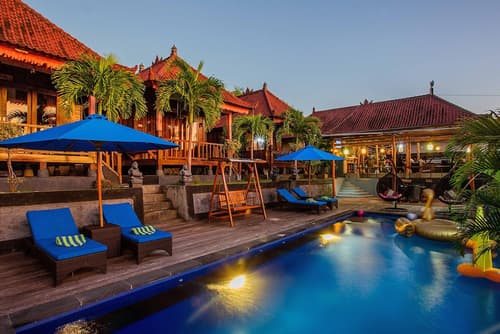 Tatak Bunut Villa Ceningan, Primary image