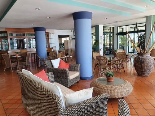 Hotel Jardim Atlantico, Interior entrance