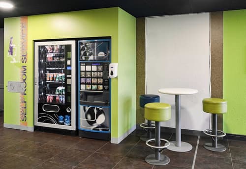 B&B Hotel Vitry-Sur-Seine, Vending machine