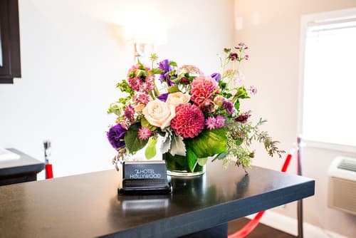 The Hotel Hollywood, Reception