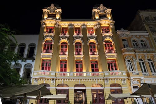 Socialtel Rio Lapa, Front of property