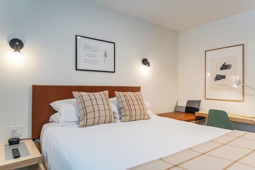 Swiss Chalet Motel, Room