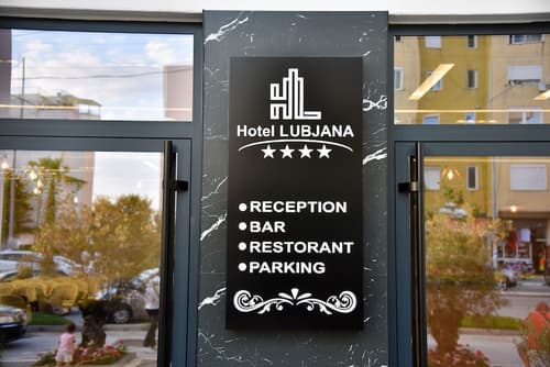 Dolanit Hotels Lubjana, Front of property