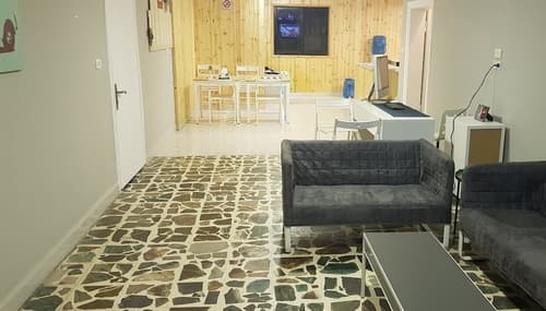 Hadrian's Gate Hotel, Reception