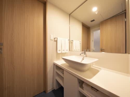 HOTEL GRACERY Osaka Namba, Room