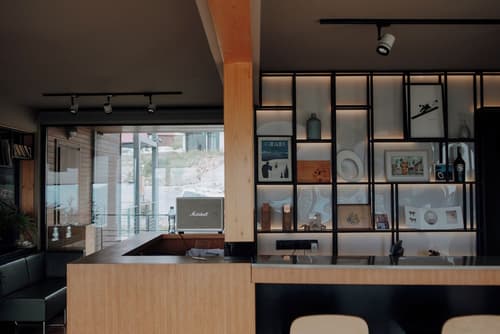 Quadrum Ski & Yoga Resort, Lobby sitting area