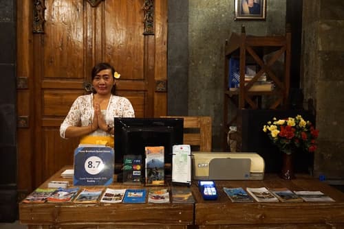 Three Brothers Guest House, Reception