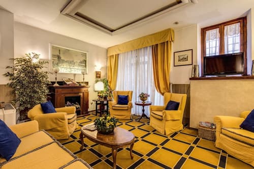 Hotel San Giorgio & Olimpic Florence, Lobby sitting area