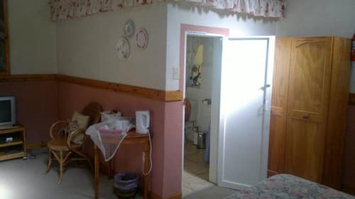 Highland Rose Country House & Serenity Spa, Bathroom