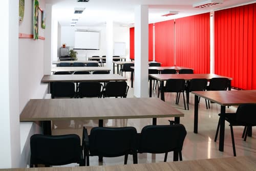 Hotel Razvan, Business center