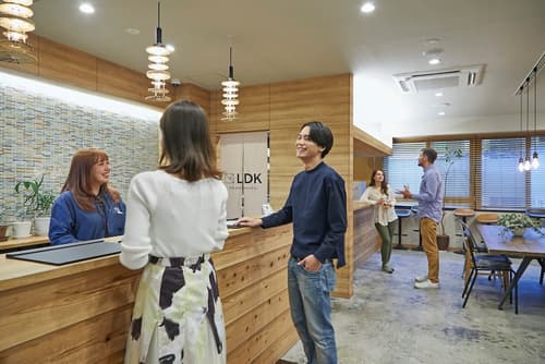 GRAND HOSTEL LDK Osaka Shinsaibashi, Reception