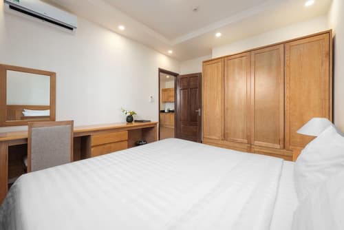 Sunflower International Village, Room