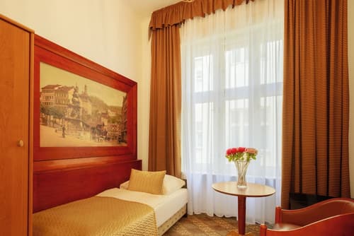 Hotel Golden Lamb, Room