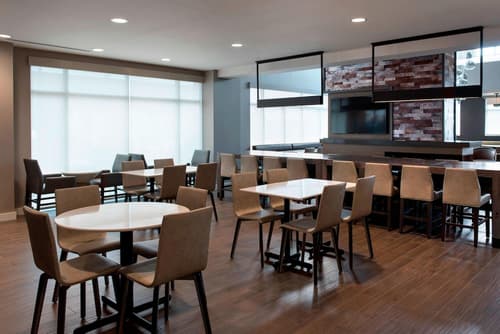 Residence Inn by Marriott Lancaster, Breakfast meal