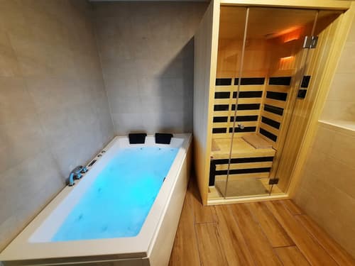 Apartments Hlapi with SPA, Private spa tub