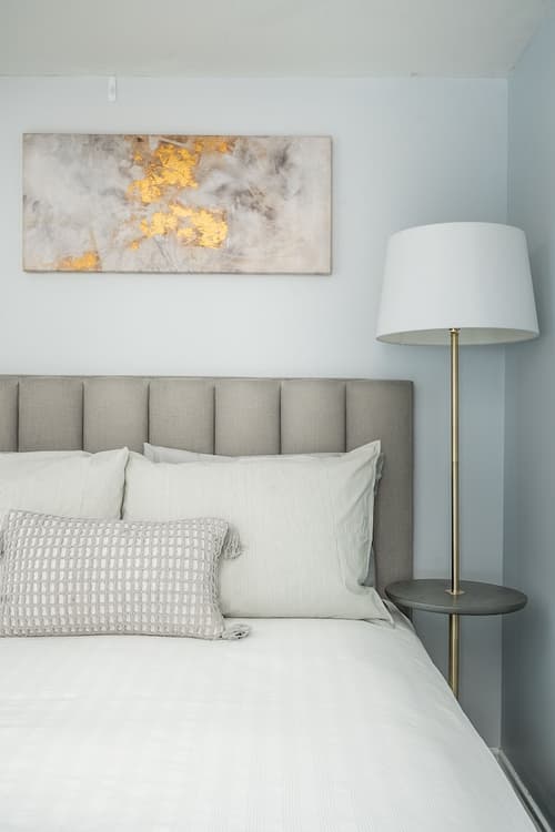 Yonge Street Downtown Toronto Condos, Room