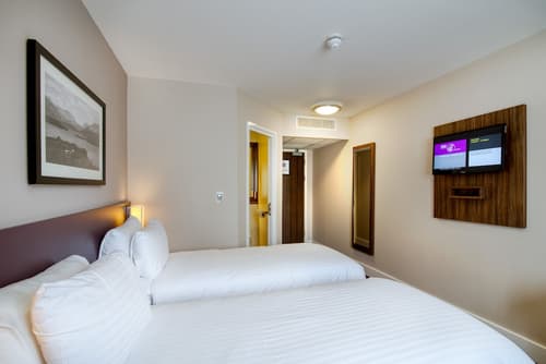 Queen of the Loch, Balloch by Marston's Inns, Room