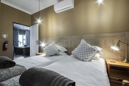 St Lucia Livingston Lodge, Room