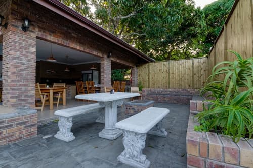 St Lucia Livingston Lodge, BBQ/picnic area