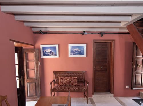 Goulas Traditional Guesthouse, Reception