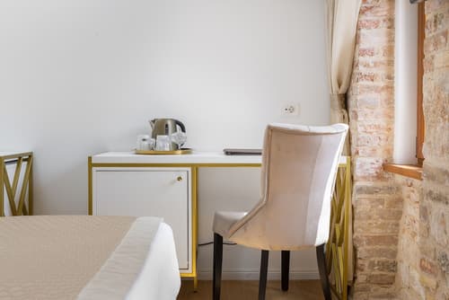 Le Premier Luxury Rooms, Room