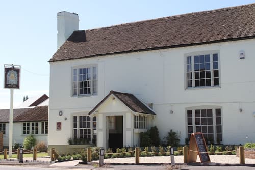 The Bell Inn, Primary image