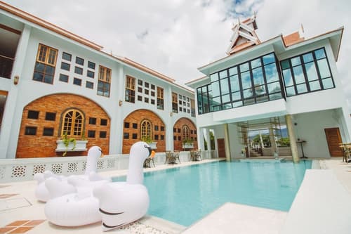 Lanna Oriental Hotel, Primary image