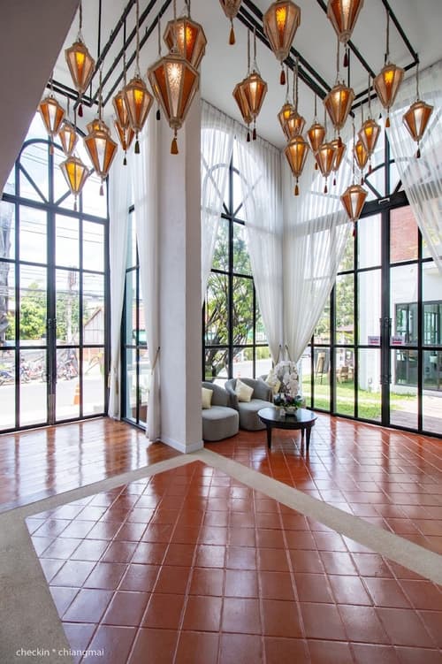 Lanna Oriental Hotel, Lobby