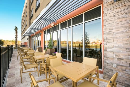 Holiday Inn Express & Suites Jacksonville - Town Center by IHG, Property amenity