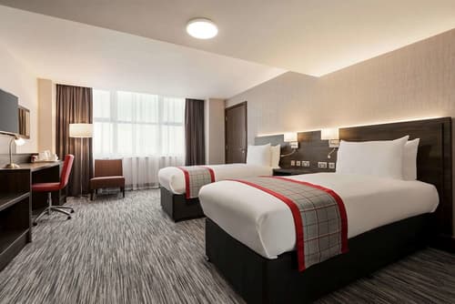 Ramada by Wyndham East Kilbride, Room