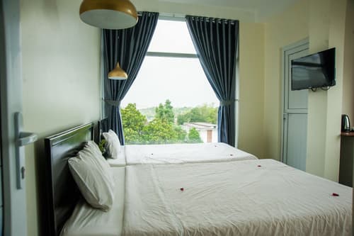 Hue Four Seasons Hotel, Room