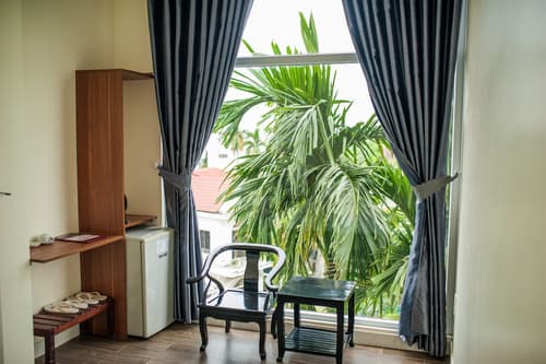 Hue Four Seasons Hotel, Room