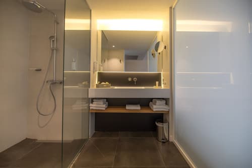 Ness By D-Ocean, Bathroom