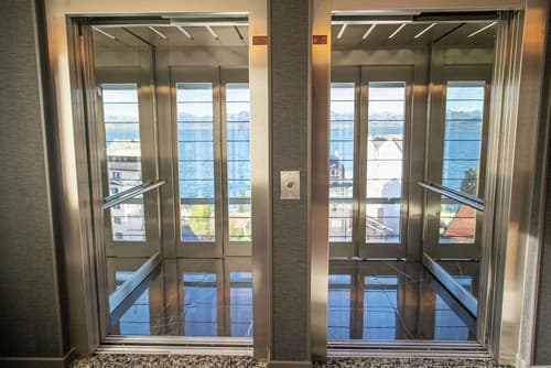 Hampton by Hilton Bariloche, Lobby