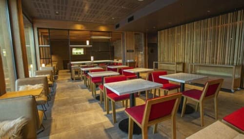 Hampton by Hilton Bariloche, Breakfast area