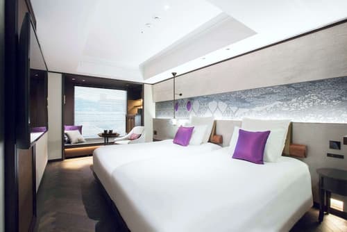 Dhawa Yura Kyoto, Primary image