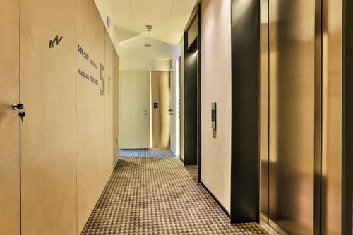 Hotel Kalos, Reception