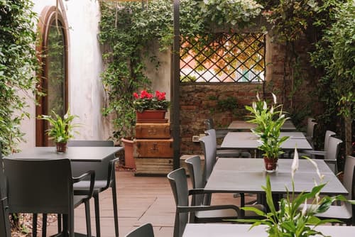 IH Hotels Venezia Salute Palace, Courtyard