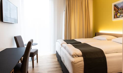 Hotel South Coast, Room