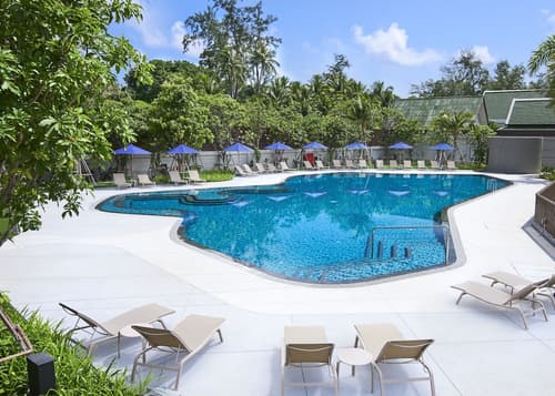 OZO Phuket, Outdoor pool