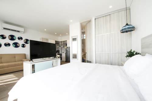 Azure Lofts & Pool Hotel, Room