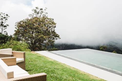 Thotalagala, Outdoor pool