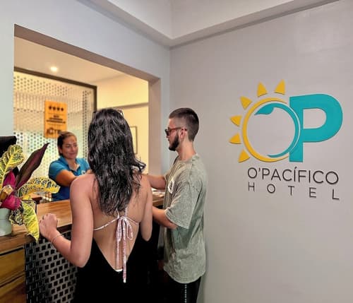 OPacifico Hotel Boutique, Reception