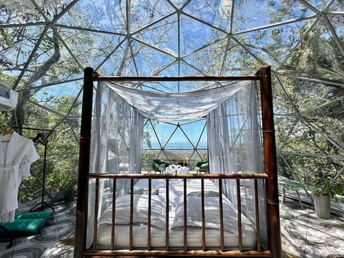 El Mirador, Terrace/patio