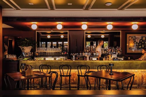 The Strand Hotel, Restaurant